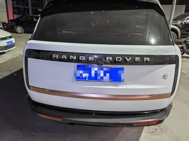 Land Rover Range Rover — Фото автомобиля 8