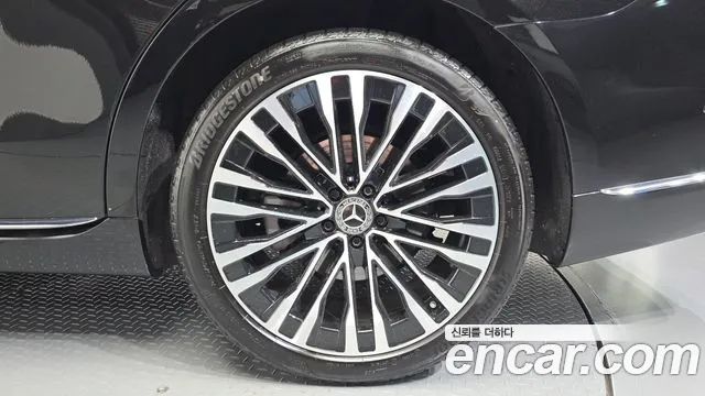 Mercedes-Benz S-Class — Фото автомобиля 19