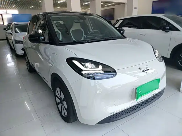 Wuling Bingo — Фото автомобиля 3