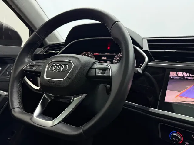 Audi Q3 — Фото автомобиля 13
