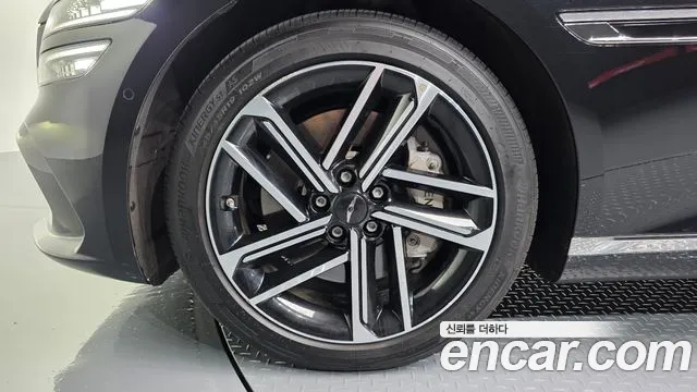 Genesis G80 Бензин 2.5 турбо AWD — Фото автомобиля 4