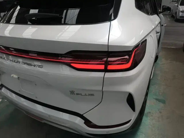 BYD Song PLUS — Фото автомобиля 23