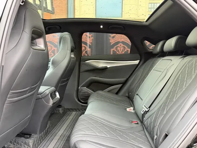 BYD Sealion 07 EV — Фото автомобиля 6
