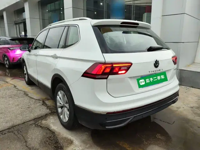 Volkswagen Tiguan L — Фото автомобиля 4