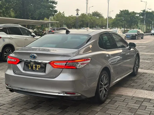 Toyota Camry — Фото автомобиля 9
