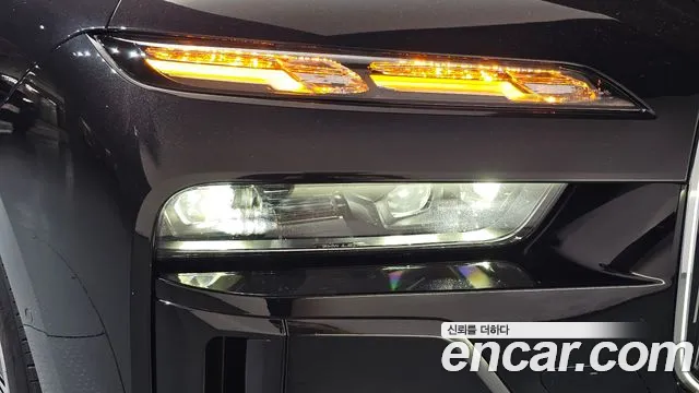 BMW 7-Series 7 серия (G70) 740i sDrive M Sport — Фото автомобиля 16