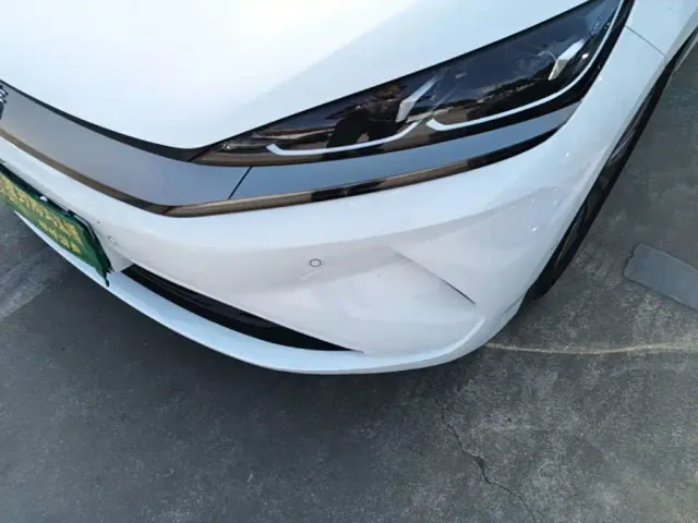 BYD Qin L — Фото автомобиля 23