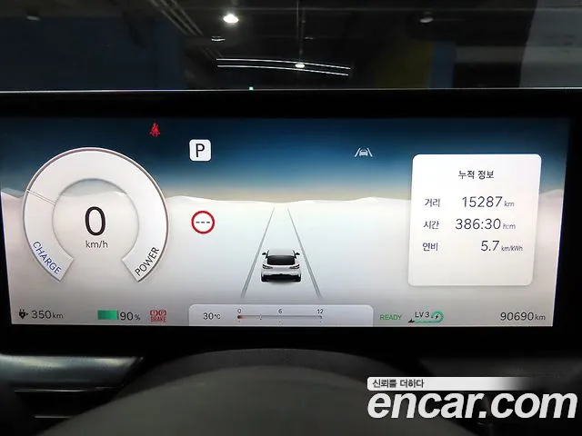 Genesis GV60 — Фото автомобиля 8