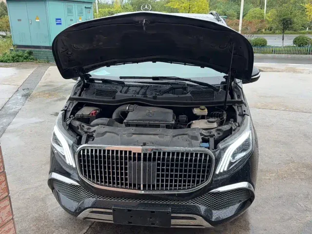 Mercedes-Benz V-Class — Фото автомобиля 15