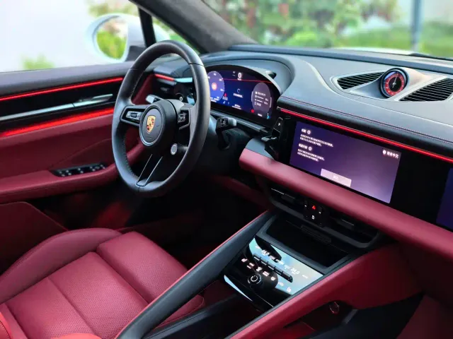 Porsche Macan EV — Фото автомобиля 6