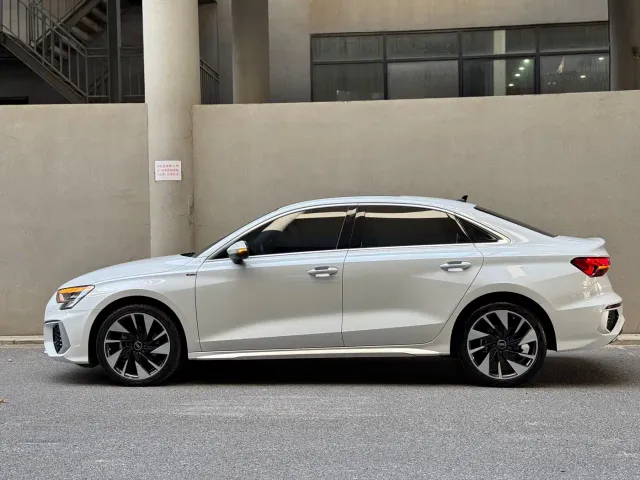 Audi A3 — Фото автомобиля 3
