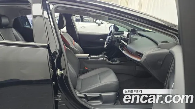 Toyota Prius 5th Gen — Фото автомобиля 11
