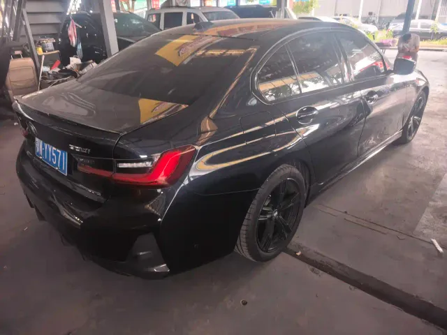 BMW 3 Series — Фото автомобиля 9