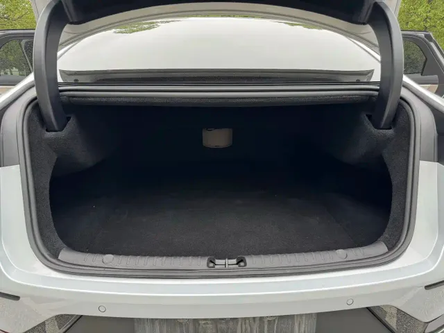 BYD Han 2025 DM-i Smart Drive Edition 125KM Elite — Фото автомобиля 14