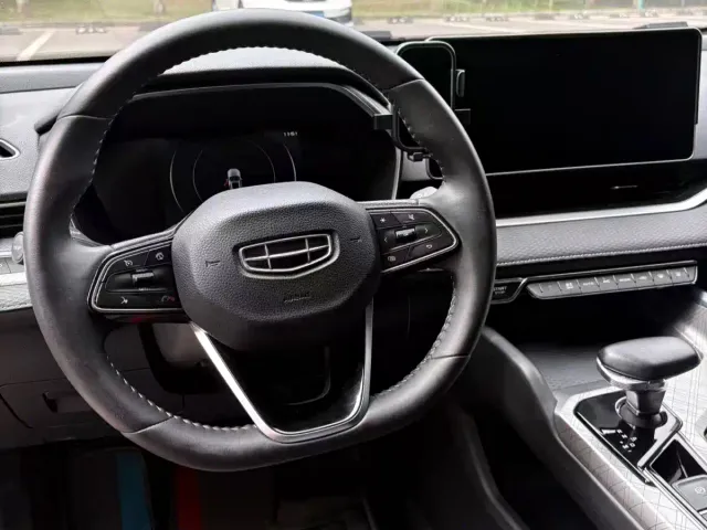 Geely Xingrui — Фото автомобиля 5