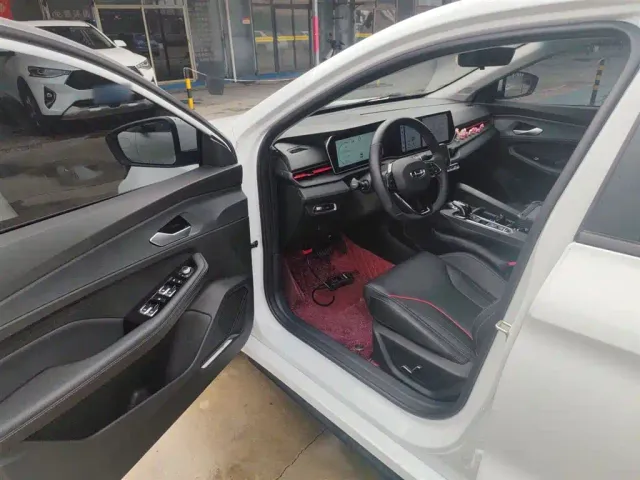 Geely Binrui — Фото автомобиля 15