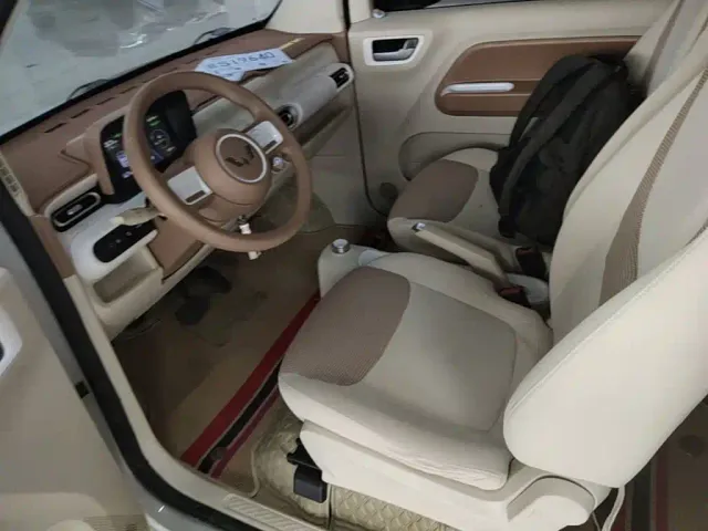 Wuling Hongguang Mini EV — Фото автомобиля 14