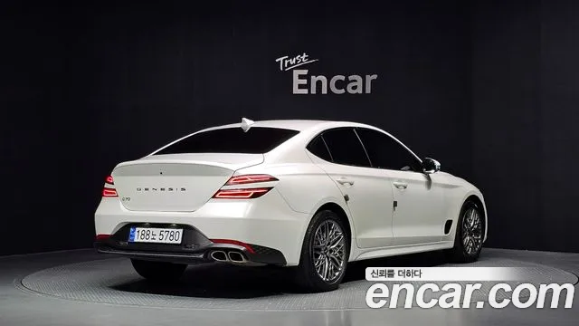 Genesis G70 New — Фото автомобиля 2