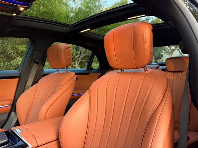 Mercedes-Benz S-Class — Фото автомобиля 11