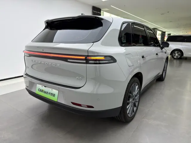 Leapmotor C10 — Фото автомобиля 3