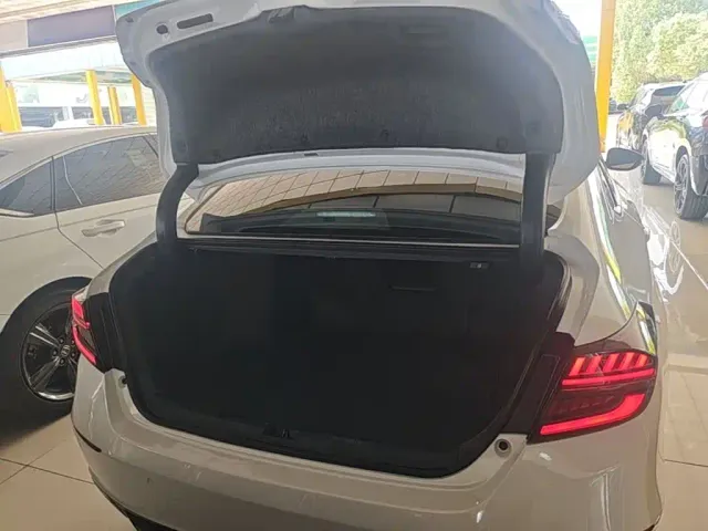 Honda Accord — Фото автомобиля 18