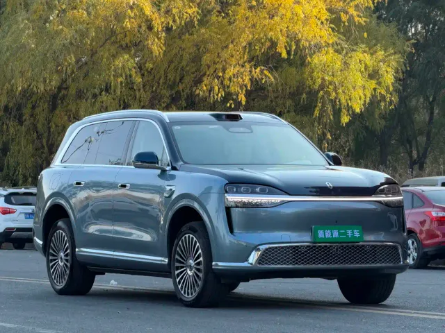 Aito M9 — Фото автомобиля 3