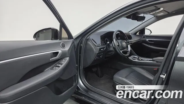 Hyundai Sonata — Фото автомобиля 10