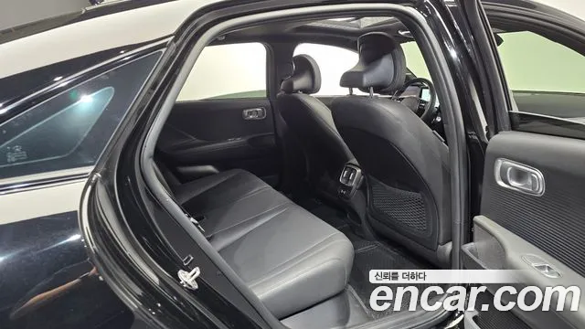 Hyundai Ioniq 6 — Фото автомобиля 17