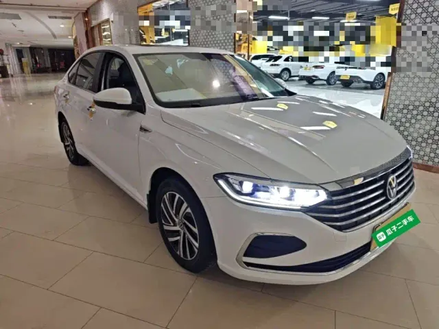 Volkswagen Lavida — Фото автомобиля 3