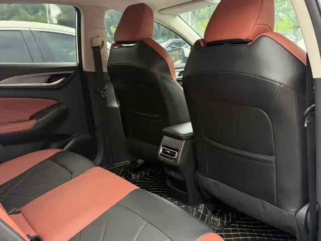 Changan Eado — Фото автомобиля 8