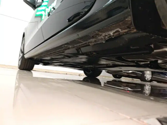 Volkswagen Passat — Фото автомобиля 21