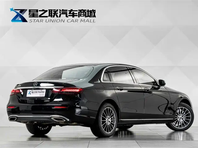Mercedes-Benz E-Class — Фото автомобиля 6