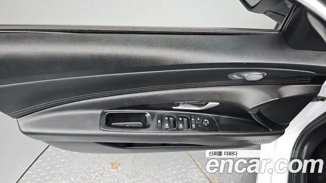 Hyundai Avante CN7 — Фото автомобиля 14