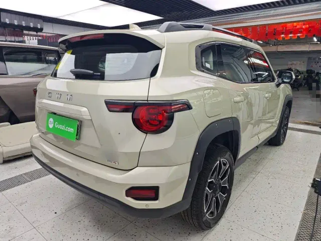 Haval Big Dog — Фото автомобиля 6