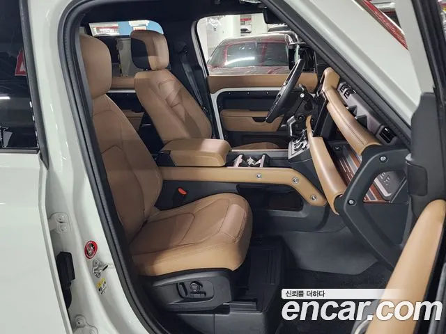 Land Rover Defender L663 — Фото автомобиля 17