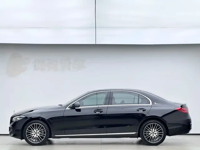 Mercedes-Benz C-Class — Фото автомобиля 2