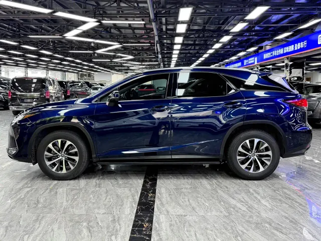 Lexus RX — Фото автомобиля 4