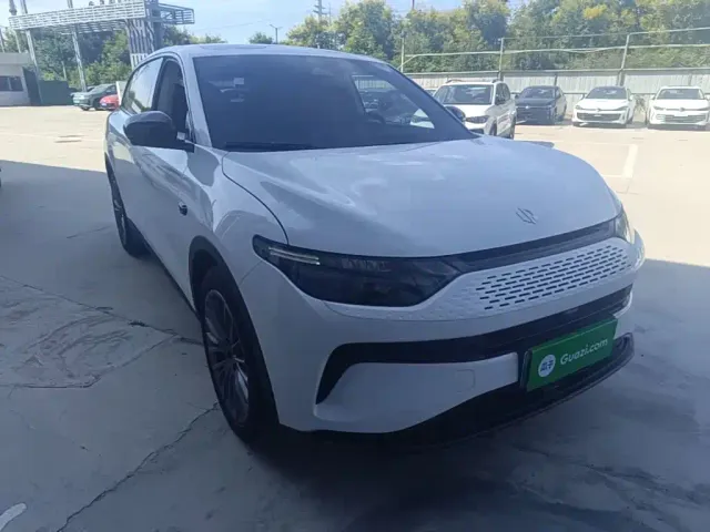 Leapmotor C11 — Фото автомобиля 3