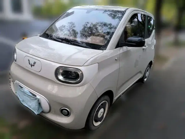 Фотография автомобиля — Wuling Hongguang Mini EV
