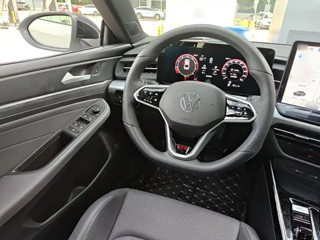 Volkswagen Lamando — Фото автомобиля 10