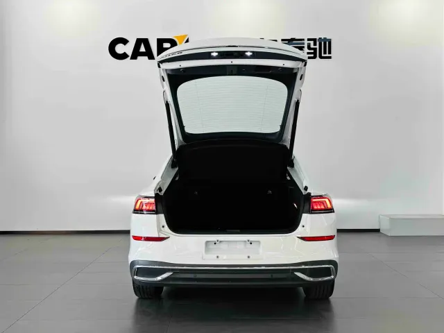 Volkswagen Lamando — Фото автомобиля 7