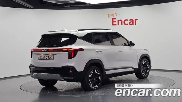 Kia Seltos — Фото автомобиля 2