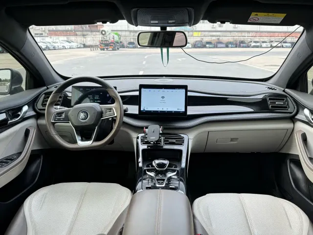 BYD Qin PLUS — Фото автомобиля 5