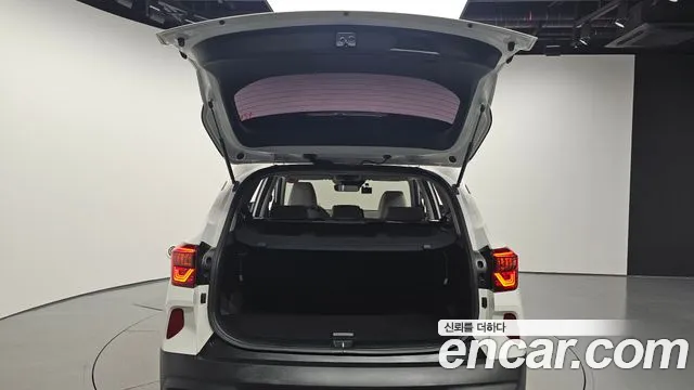 Kia Seltos Seltos Бензин 1.6 турбо 2WD — Фото автомобиля 20