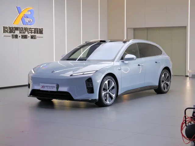 Фотография автомобиля — Nio ET5 Touring