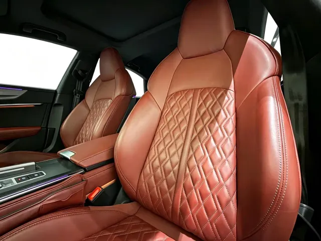 Audi A7L — Фото автомобиля 4