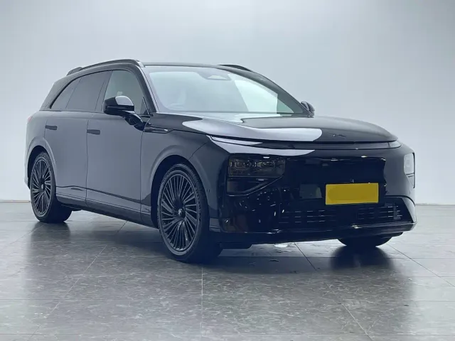 Xpeng G9 — Фото автомобиля 3