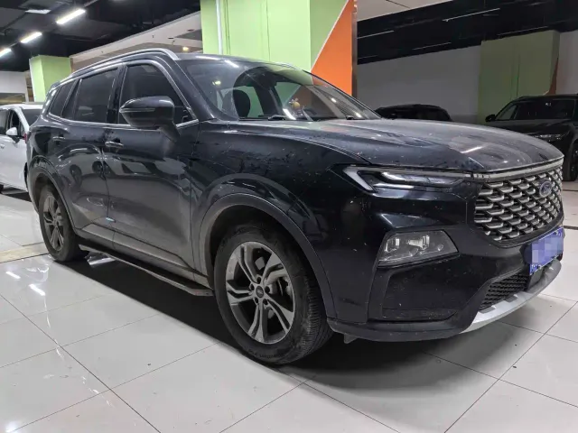 Ford Lingrui — Фото автомобиля 3