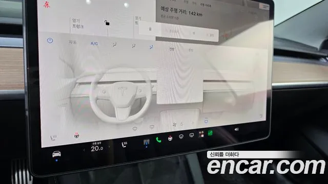 Tesla Model 3 — Фото автомобиля 23
