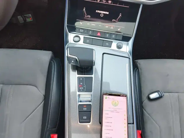 Audi A6L — Фото автомобиля 13